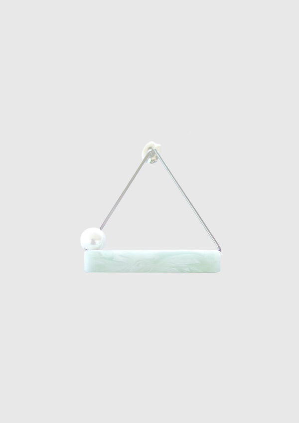 Pearl x Triangle Earring (Single) in Green