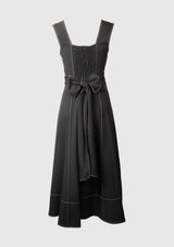 Contrast Stitch V-Neck Sleeveless Bow-Back Dress in Black