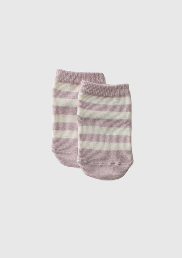 Baby Socks Border in Pink