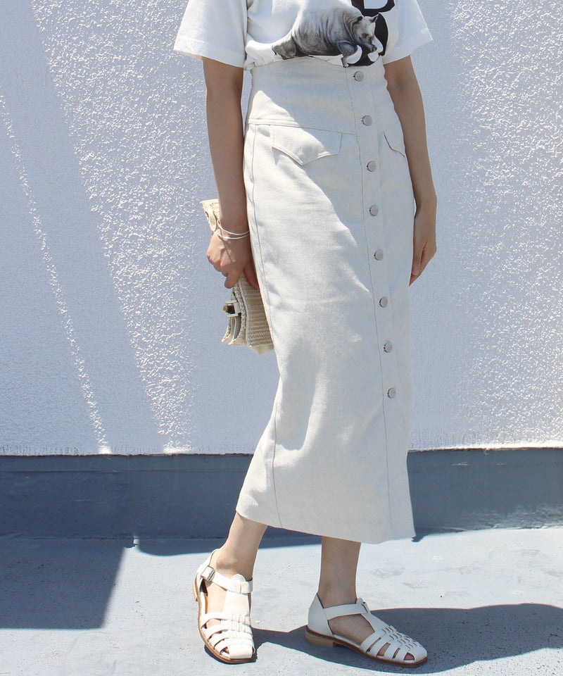 High-Waisted I-Line Fitted Midi Skirt in Ivory