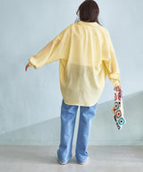 1-Pocket Puff-Sleeve Sheer Oversized Shirt in Yellow