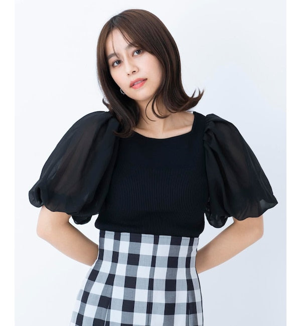 Square-Neck Chiffon Tulle Puff-Sleeved Pullover in Black