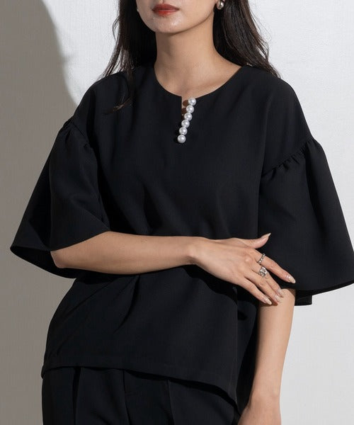 Faux Pearl Gathered Sleeve Blouse in Black