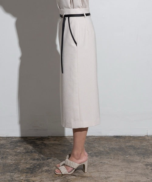 I-Line Skirt With Belt in White