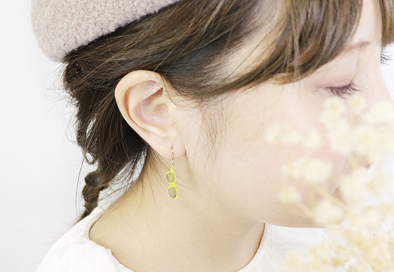 Retro Specs x Diamante Asymmetric Earrings in Yellow