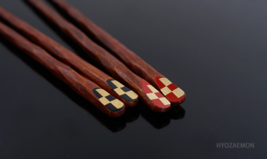 ICHIMATSU Tensoge Chopsticks in Brown & Black-Gold