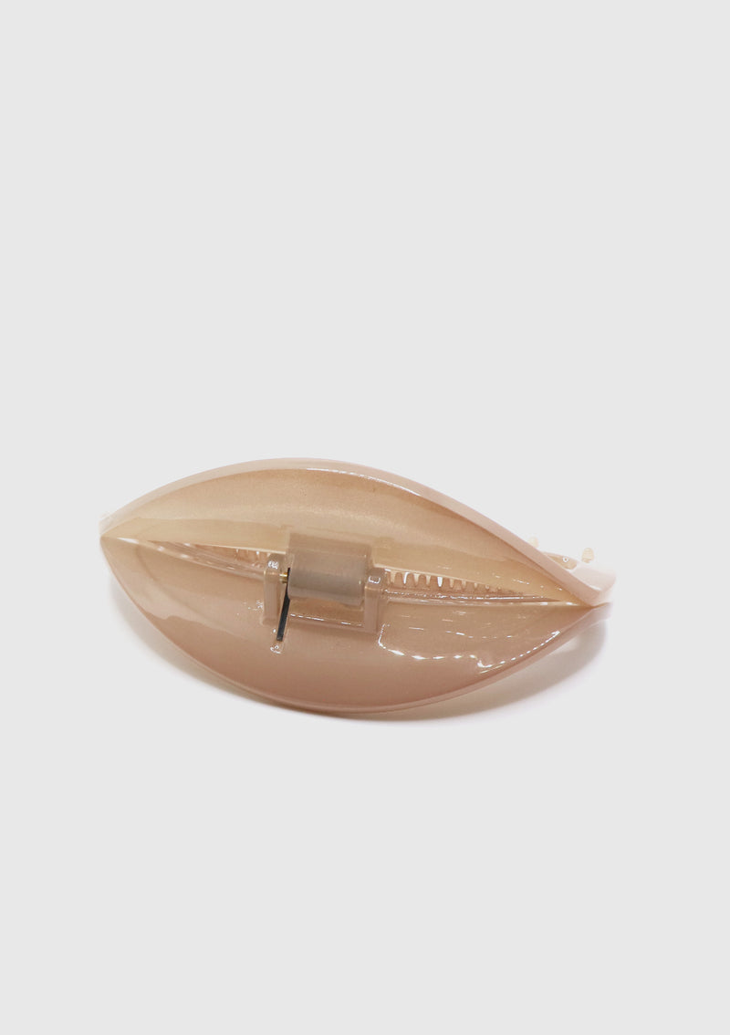 Curved Hair Claw in Light Pink