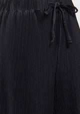 Elastic Tie-Waist Pleated Pts in Black