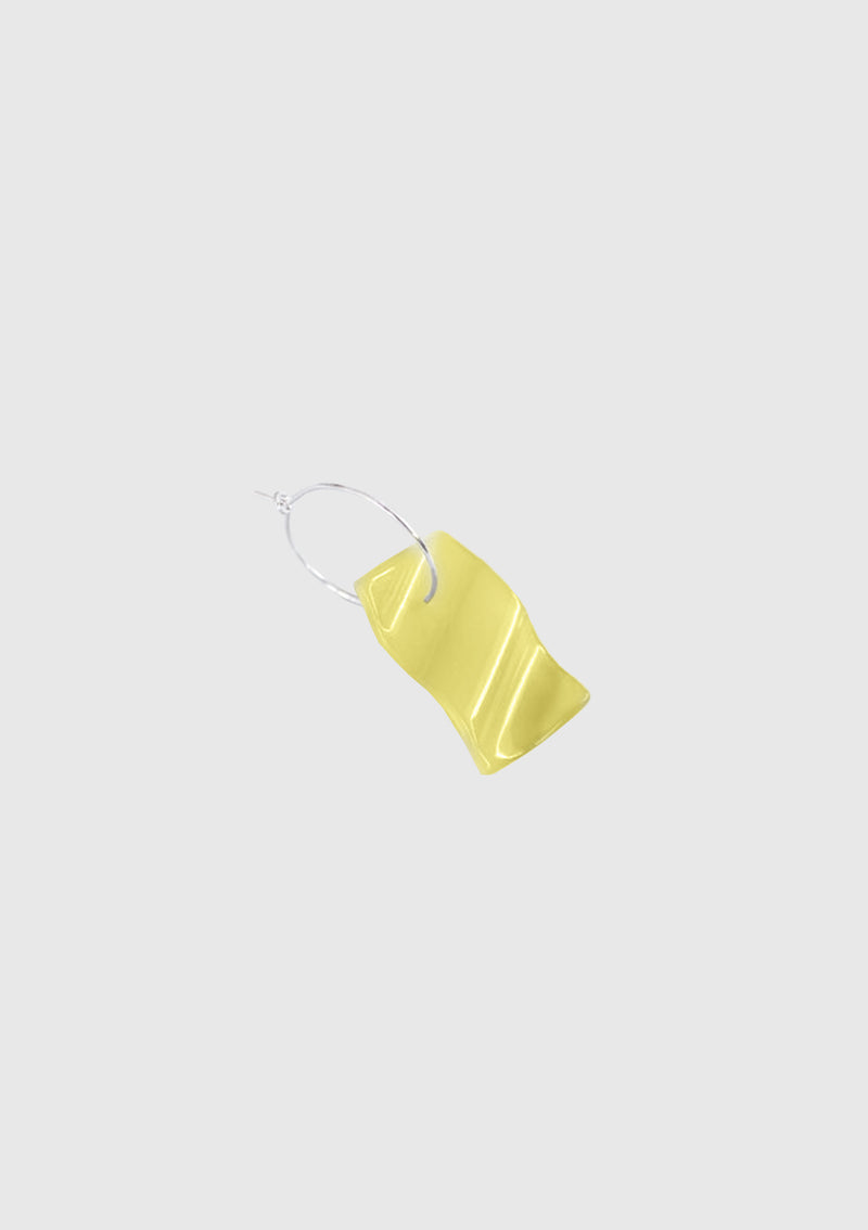 Wave Motif Hoop Earring (Single) in Yellow