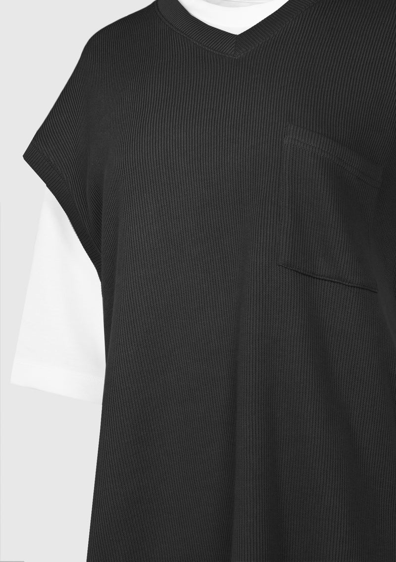 V-Neck 1-Pocket Vest & Oversized Tee Set in Black