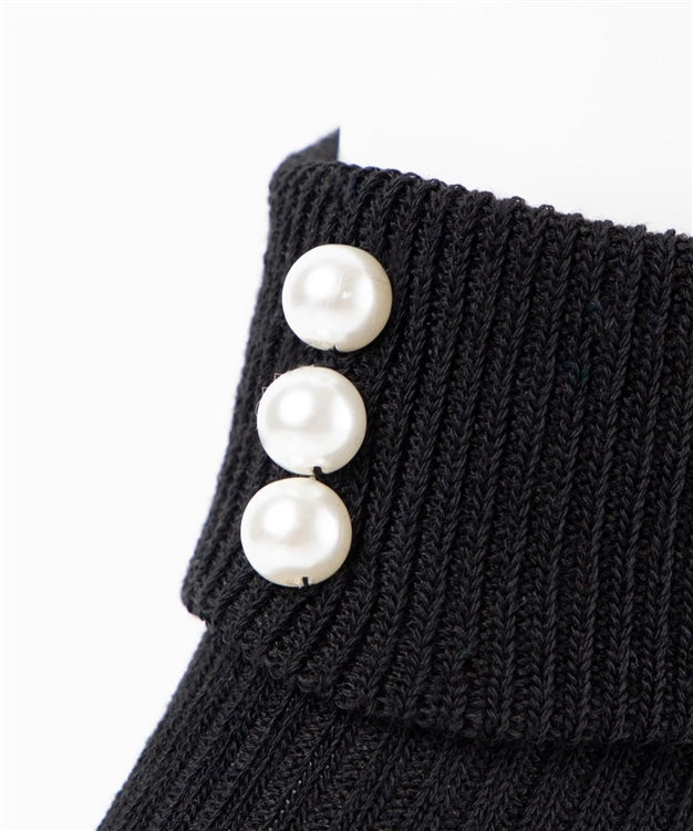 Short Socks with Fold-Down Cuff & Faux Pearls in Black