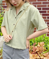 Short-Sleeved Boxy Cropped Shirt in Green