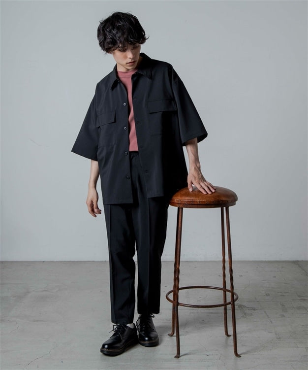 Boxy Flap-Pocket Workman Shirt with Contrast Buttons in Black