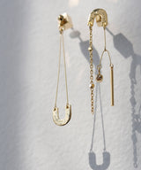 YAJIROBEE Asymmetric Horseshoe Mobile Earrings in Gold