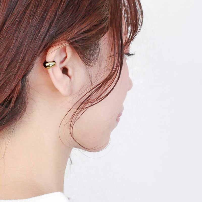 Voluminous Rounded Ear Cuff in Gold
