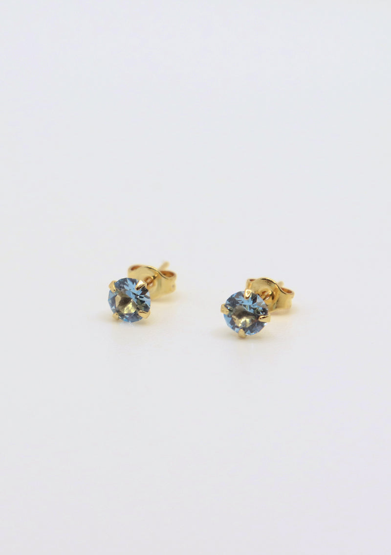 Gold on sale stud earrings