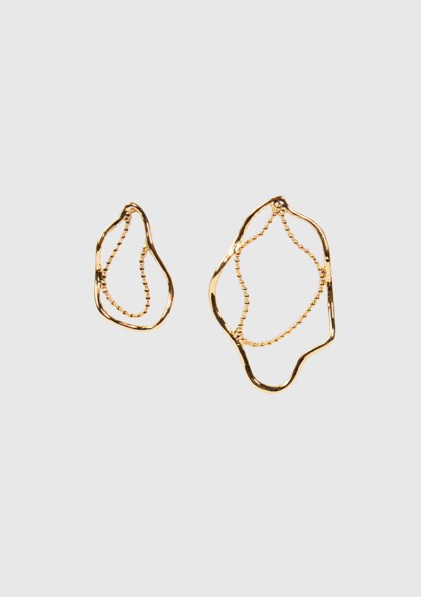 Asymmetric Organic Wave Metallic Earrings in Gold